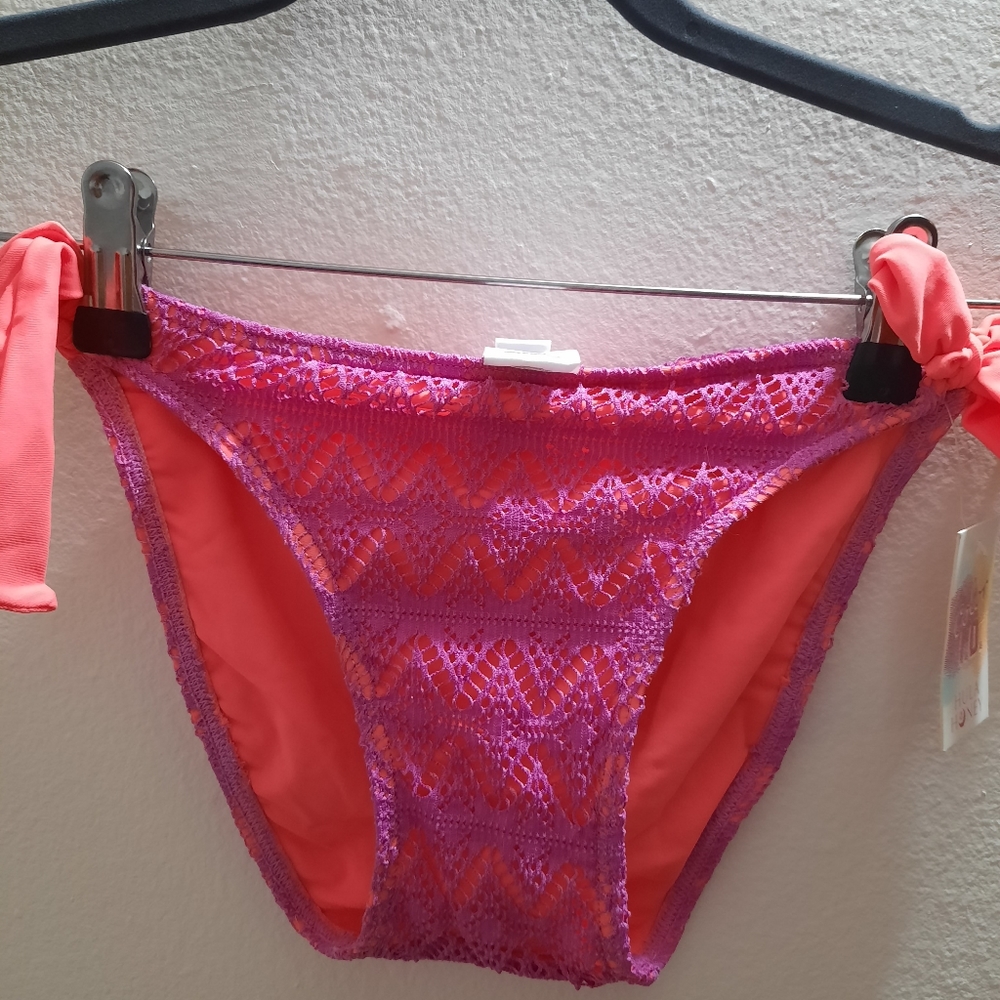 Bikini Bottom - Picture 4 of 5